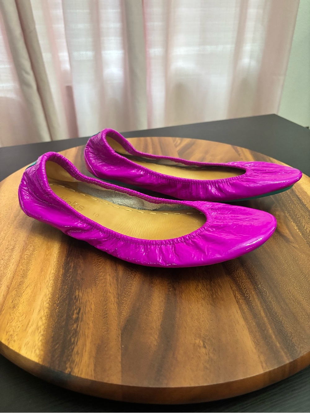 Tieks Limited Edition Ultraviolet Neon Flats Women's Size 10